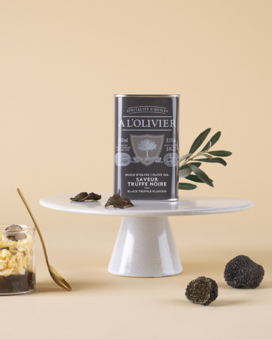 black truffle flavour aromatic olive oil