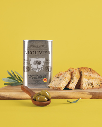 huile d'olive vierge extra des baux de provence aop